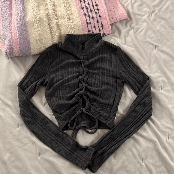 Fashion nova lace up crop top - Picture 1 of 3